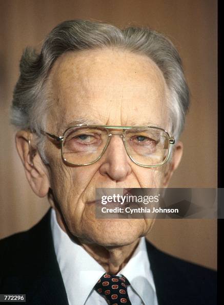 Supreme Court Justice Harry Blackmun announces that he will retire Supreme Court Justice Harry Blackmun announces that he will retire
