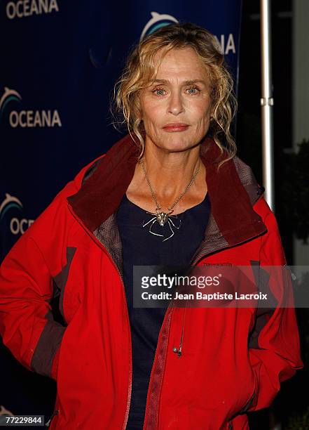 Lauren Hutton arrives at the Annual Oceana Partner?s Awards Gala held at the home of Jena & Michael King on October 5, 2007 in Pacific Palissades,...