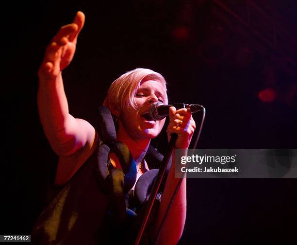 Robyn Robyn Berlin Concert Photos and Premium High Res Pictures - Getty Images