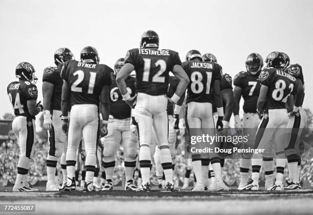 Vinny Testaverde, Quarterback for the Baltimore Ravens with his offensive line during the American Football Conference Central game against the...