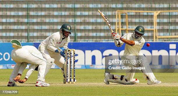 De Villiers, Mark Boucher and Abdul Rehman during day three of the second test match series between Pakistan and South Africa held at the Gaddafi...