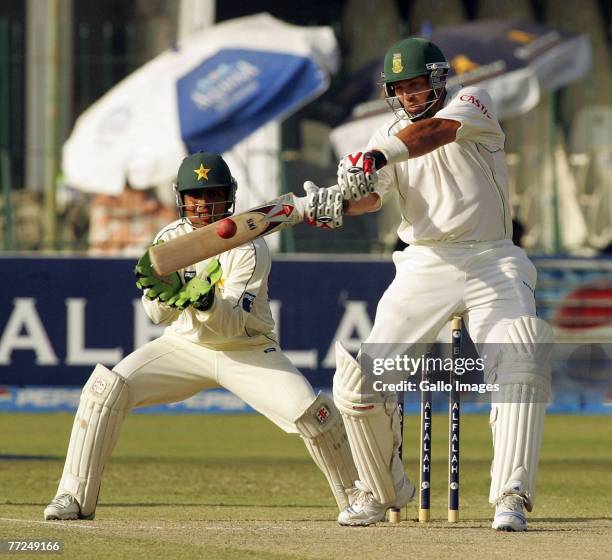 Jacques Kallis in action during day three of the second test match series between Pakistan and South Africa held at the Gaddafi Stadium on October...