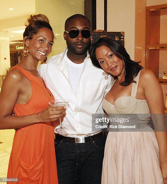 Sara Chapman; Mychael Knight; Hanna Kang