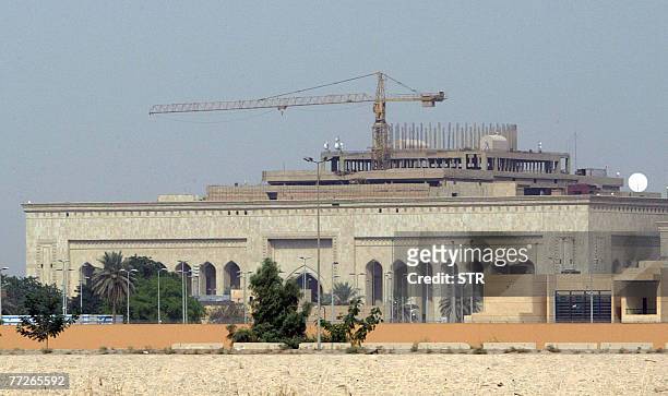 Picture shows the new US embassy complex, still under construction, in the heavily fortified Green Zone, on the west bank of the Tigris River in...