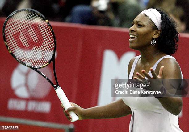 Serena Williams of USA reacts during her quarter final match against Nicole Vaidisova of Czech Republic in the XVIII International Tennis Tournament...