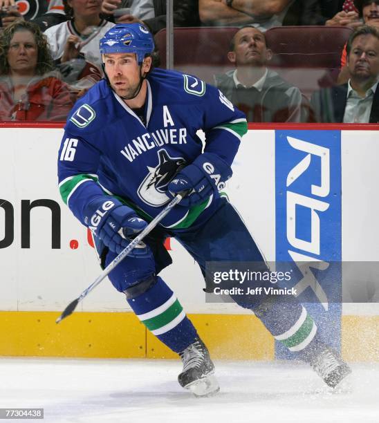 Trevor Linden of the Vancouver Canucks skates during their game against the Philadelphia Flyers at General Motors Place on October 10, 2007 in...
