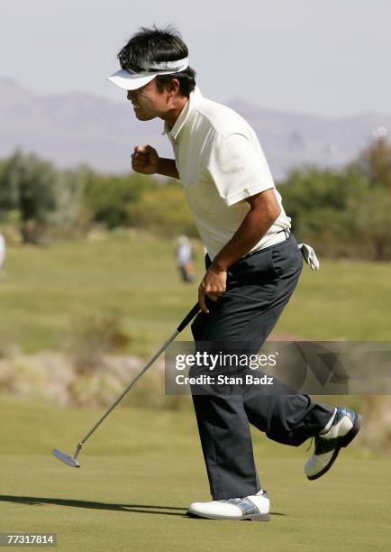 Kevin Na reacts to his putt at the third hole during the third round of the Frys.com Open benefiting Shriners Hospitals for Children at TPC Summerlin...