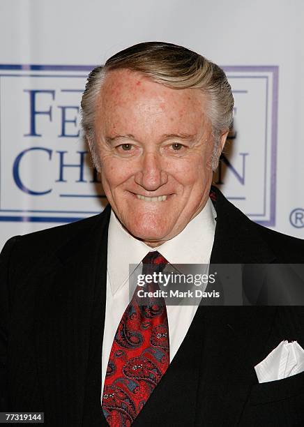 Actor Robert Vaughn poses at the 2007 World Magic Awards held at the Barker Hanger October 13, 2007 in Santa Monica, California.