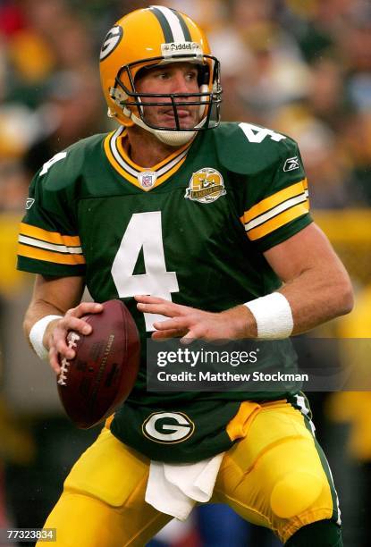 Brett Favre of the Green Bay Packers throws against the Washington Redskins October 14, 2007 at Lambeau Field in Green Bay, Wisconsin.