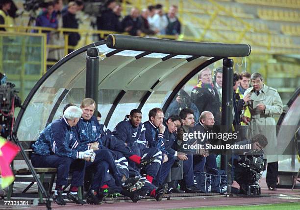 Worried-looking England bench during the World Cup qualifier match between San Marino and England, 17th November 1993. England won 1-7.