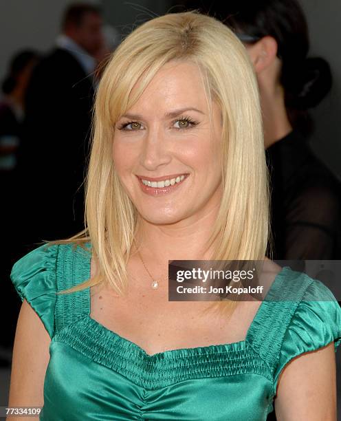 Angela Kinsey