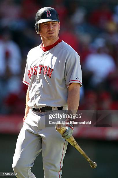 Drew of the Boston Red Sox walks back to the dugout against the Los Angeles Angels of Anaheim during Game Three of the American League Divisional...