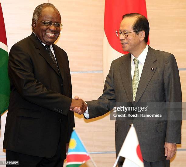President of the Republic of Namibia, Hifikepunye Pohamba and Japanese Prime Minister Yasuo Fukuda , attend a signing ceremony at Fukuda's official...