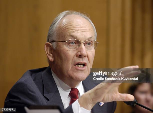 Senator Larry Craig speaks to co-chairmen of the President's Commission on Care For America's Returning Wounded Warriors on October 17, 2007 on...