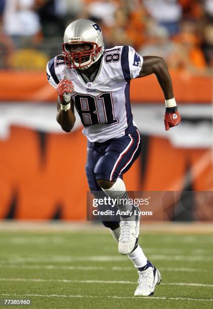 Randy Moss of the New England Patriots runs upfield against the Cincinnati Bengals during the NFL game on October 1, 2007 at Paul Brown Stadium in...