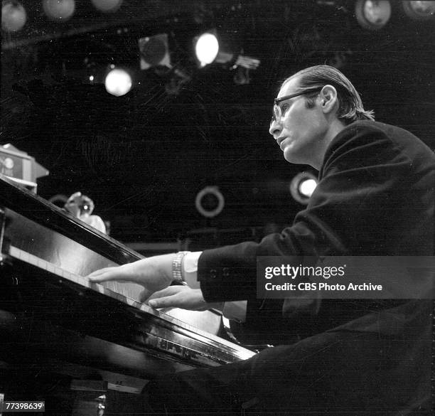 American jazz musician Bill Evans performs on an episode of the television program 'Dial M for Music,' May 27, 1968.