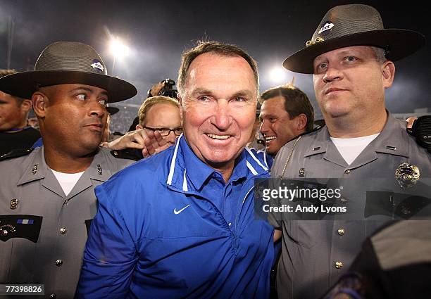 Head Coach of the Kentucky Wildcats Rich Brooks smiles after the Wildcats beat the LSU Tigers at Commonwealth Stadium October 13, 2007 in Lexington,...
