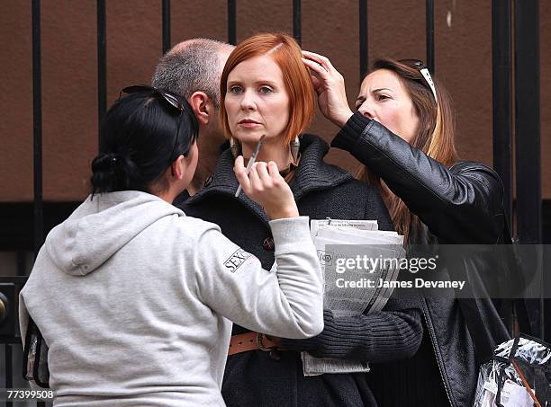 Actress Cynthia Nixon On Location for "Sex and the City: The Movie" in New York City on October 17, 2007.