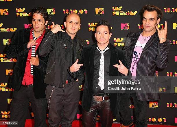 Carmelo de Cianuro arrives during rehearsals for Los Premios MTV Latin America 2007 at El Palacio de Los Deportes on October 18, 2007 in Mexico City,...