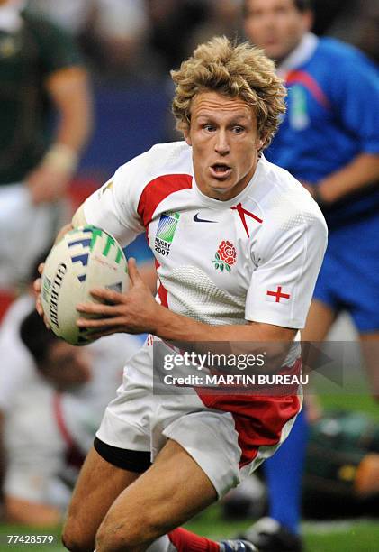 England's fly-half Jonny Wilkinson runs with ball during the rugby union World Cup final match England vs. South Africa, 20 October 2007 at the Stade...