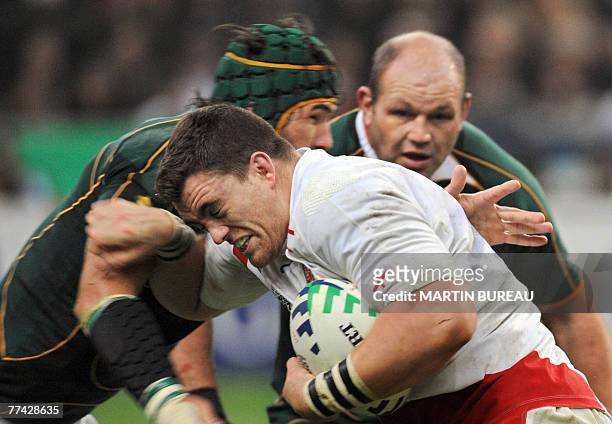 England's prop Andrew Sheridan vies with South Africa's lock Victor Matfield during the rugby union World Cup final match England vs. South Africa,...