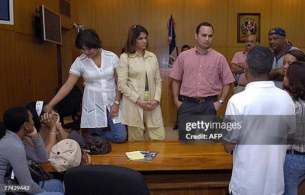 Judges Esmirna Mendez , Pilar Rufino and Antonio Sanchez , inform the press, 20 October 2007, in Santo Domingo, on security measures for tomorrow?s...