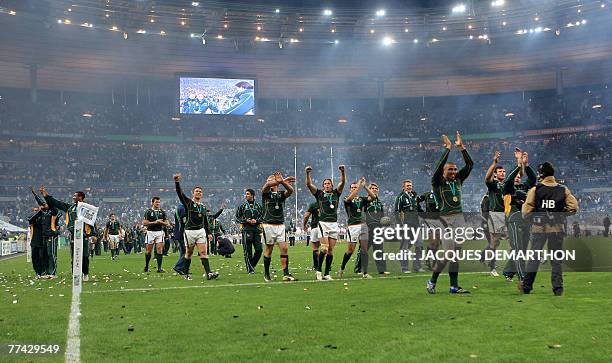 Spectating Rugby 8,148 Rugby Spectators Stock Photos, High-Res Pictures, and Images ...