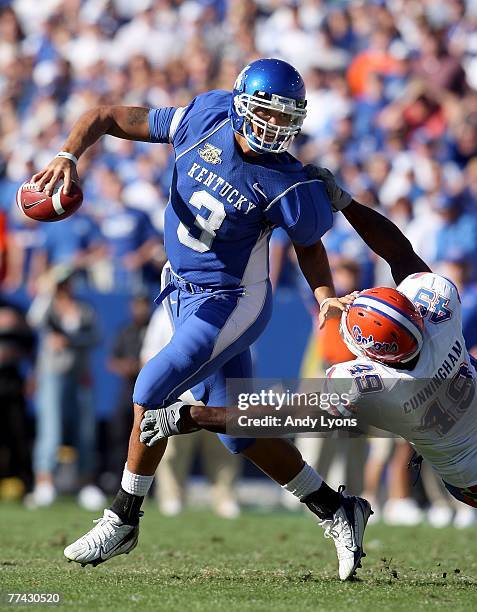 Jermaine Cunnigham of the Florida Gators sacks Andre Woodson of the Kentucky Wildcats on October 20, 2007 at Commonwealth Stadium in Lexington,...