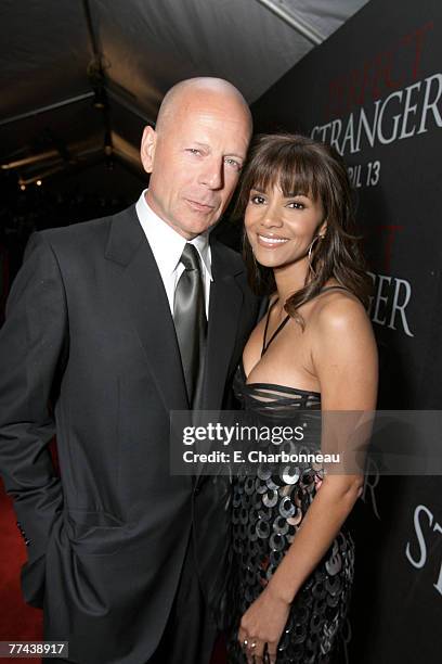 Bruce Willis and Halle Berry