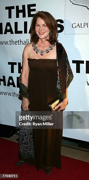 Moonraker" Bond girl actress Lois Chiles arrives at the Thalians 52nd Anniversary Gala honoring Sir Roger Moore to raise funds for the Thalians...