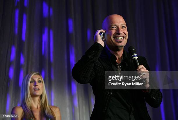 Deal or No Deal" girl Lindsay Clubine and Live Auctioneer Howie Mandell during the Thalians 52nd Anniversary Gala honoring Sir Roger Moore to raise...