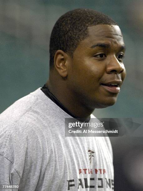 Quarterback Byron Leftwich of the Atlanta Falcons warms up before play against the Houston Texans at the Georgia Dome on September 30, 2007 in...