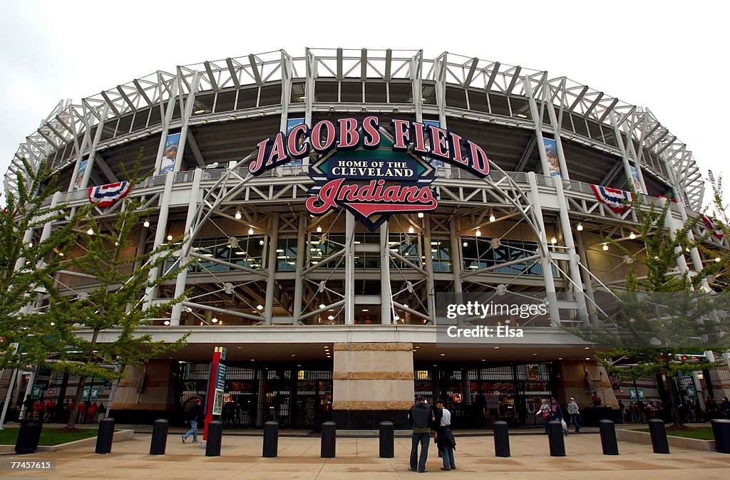 ALCS: Boston Red Sox v Cleveland Indians - Game 4