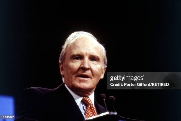 John F. Welch Jr., CEO of General Electric, holds a press conference on a new joint venture with Microsoft in New York City, December 14, 1995.
