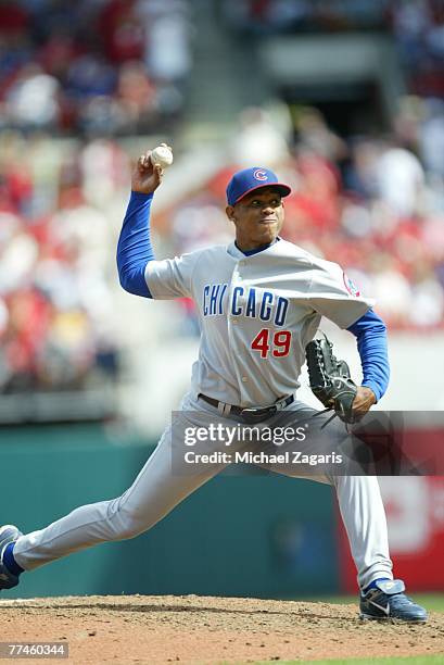 Carlos Marmol of the Chicago Cubs pitches during the game against the St. Louis Cardinals at Busch Stadium in St. Louis , Missouri on September 15,...