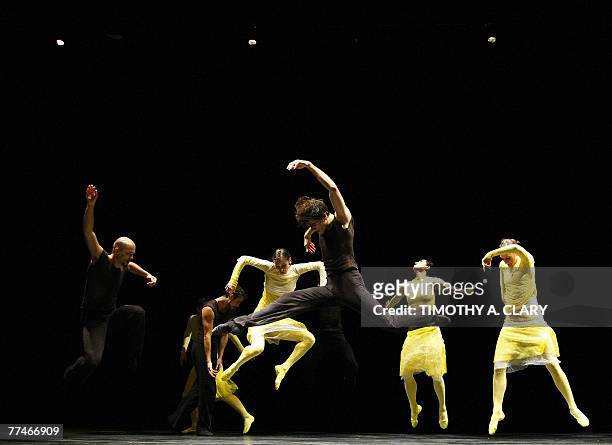 Dancers with the Ballet Du Grand Theatre De Geneve performs "Para-Dice" during a dress rehearsal before opening night 23 October 2007 at the Joyce...