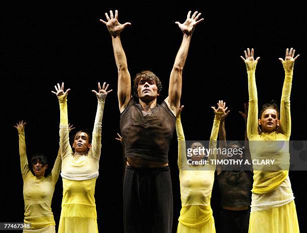 Dancers with the Ballet Du Grand Theatre De Geneve performs " Para-Dice" during a dress rehearsal before opening night 23 October 2007 at the Joyce...
