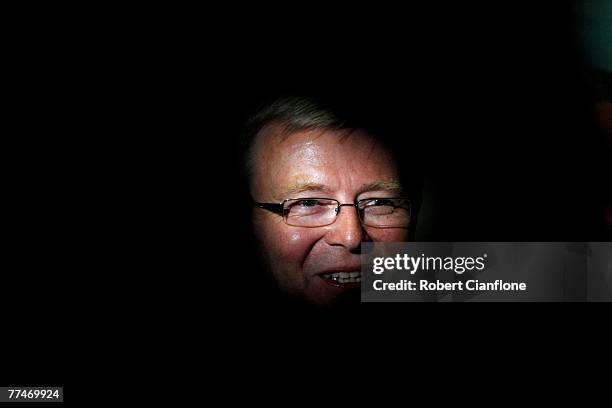 Kevin Rudd 2007 18 Vic Roads Traffic Management Centre Stock Photos, High-Res Pictures ...