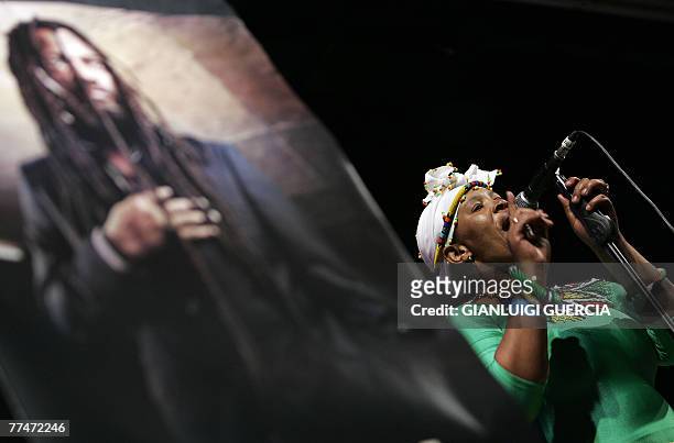 Lucky Dube's band perform, 24 October 2007, on stage during a memorial service at the Bassline music club in downtown Johannesburg, for South African...