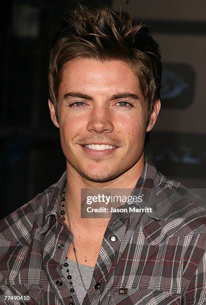 Josh Henderson