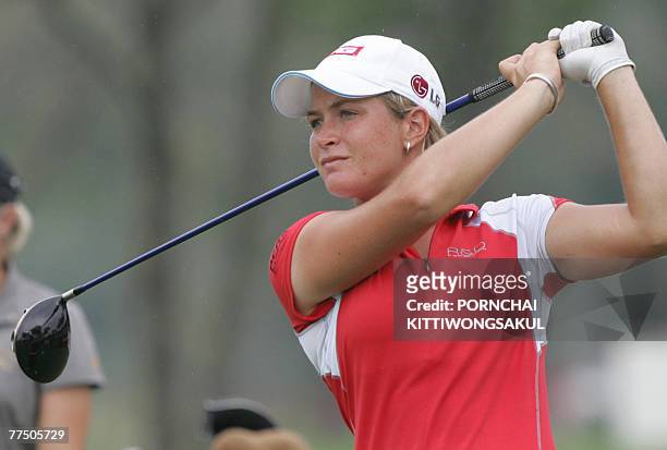 Suzann Pettersen of Norway watches her shot during the second round of the Honda LPGA golf tournament in Pattaya, 26 October 2007. The 1.3 million...