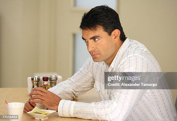 Actor Mauricio Islas is seen performing a scene from an upcoming episode of the Telemundo soap opera "Pecados Ajenos" on October 25, 2007 in Miami,...