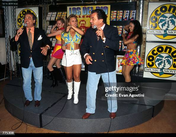 Los Del Rio Video Los Del Rio perform the