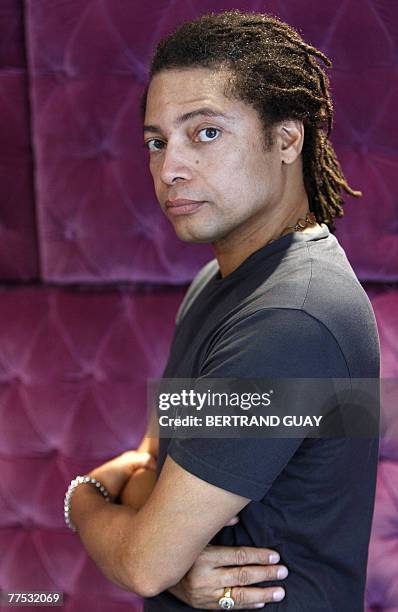 Singer and musician Terence Trent d'Arby, Alias Sananda Maitreya, poses, 02 October 2007 in Paris. AFP PHOTO BERTRAND GUAY