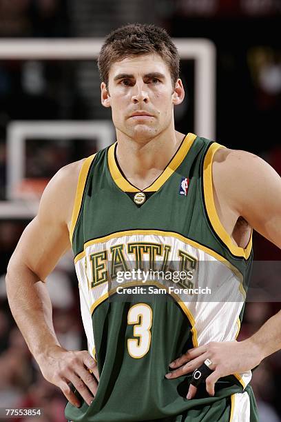 Wally Szczerbiak Photos and Premium High Res Pictures - Getty Images