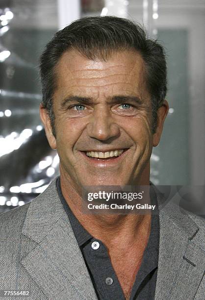 Actor Mel Gibson arrives at the industry screening for Universal's 'American Gangster' at the Arclight October 29, 2007 in Hollywood, California.