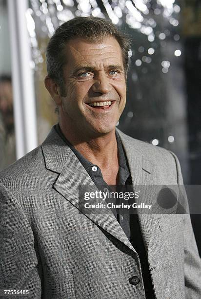 Actor Mel Gibson arrives at the industry screening for Universal's 'American Gangster' at the Arclight October 29, 2007 in Hollywood, California.