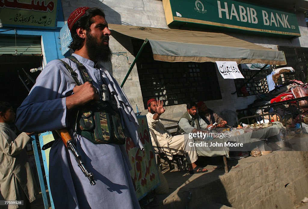 Taliban And Pakistani Forces Standoff In Swat Valley