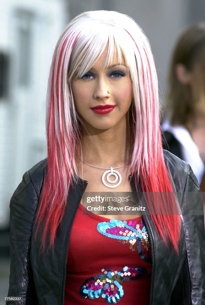Christina Aguilera Stars In Coca-Cola Summer Promotion