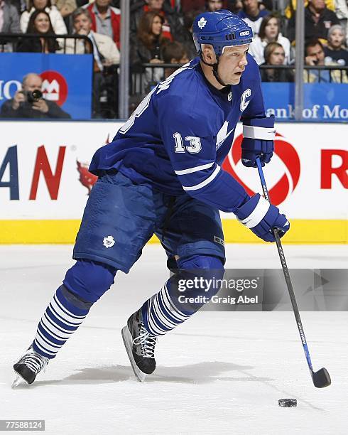 Mats Sundin of the Toronto Maple Leafs skates the puck up ice during game action against the Atlanta Thrashers October 23, 2007 at the Air Canada...